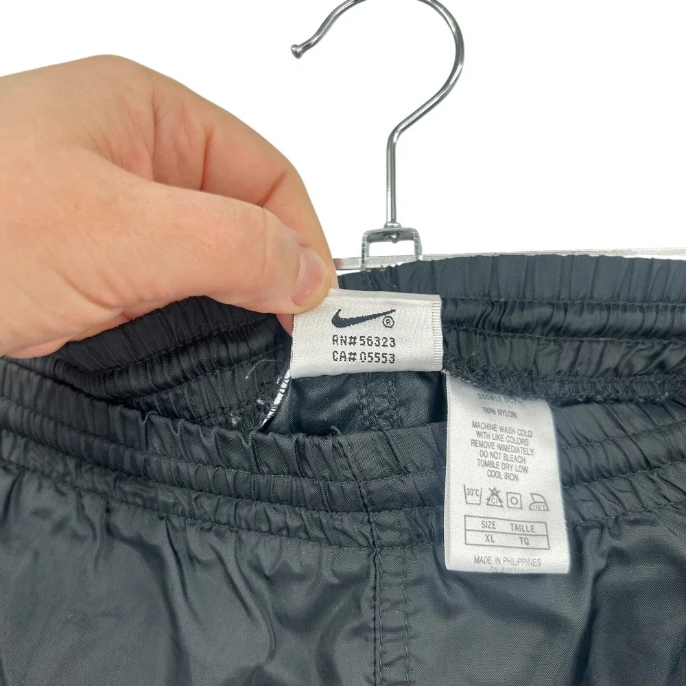Nike Track Pants XL Black Nylon Windbreaker Athletic Joggers Y2K Streetwear‎
